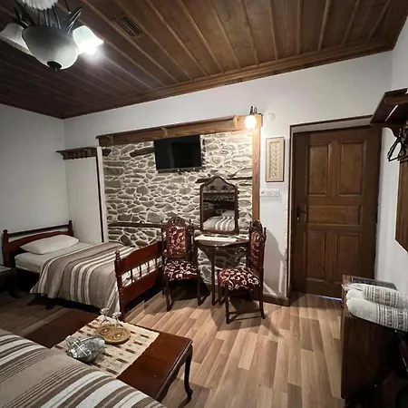 Birgi Lavinya Hotell *