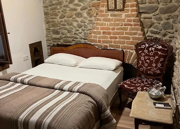 Birgi Lavinya Hotell